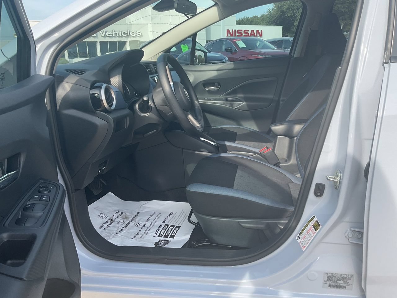 Used 2025 Nissan Versa SV w/ Trunk Package FWD image 8