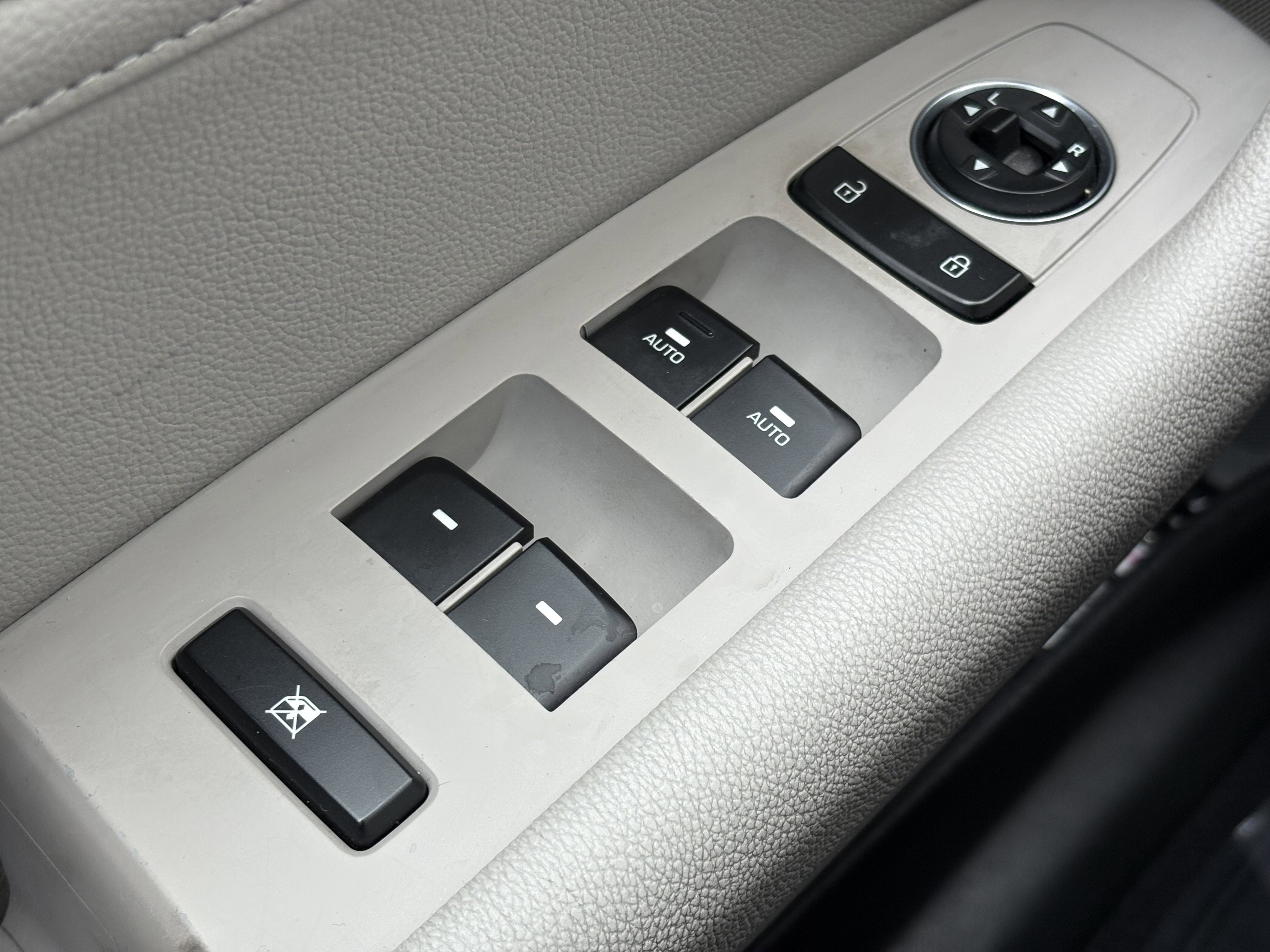 Used 2017 Hyundai Sonata Limited w/ Cargo Package image 31