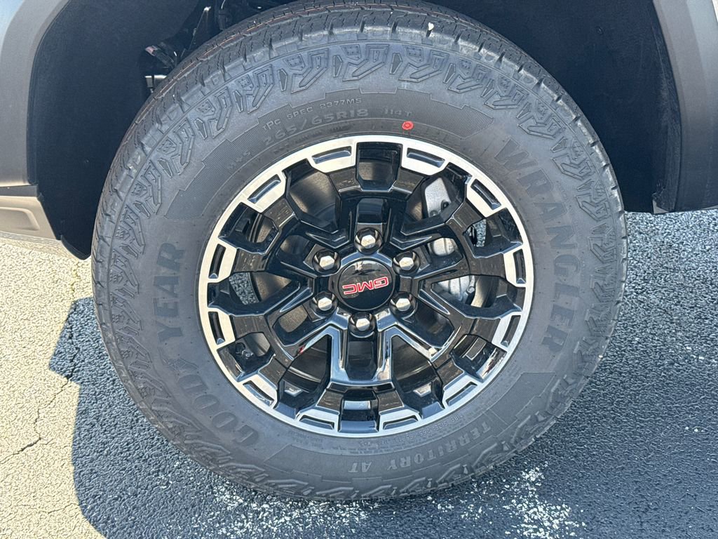New 2026 GMC Canyon AT4 image 12