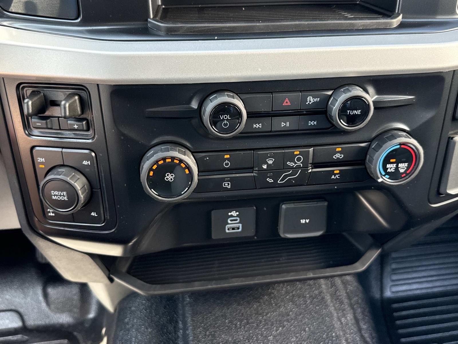 New 2026 Ford F250 4x4 Crew Cab Super Duty image 16