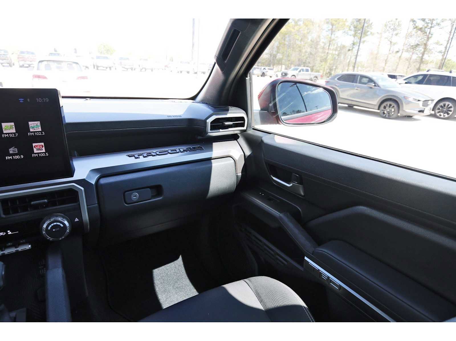 Used 2025 Toyota Tacoma TRD Sport image 8