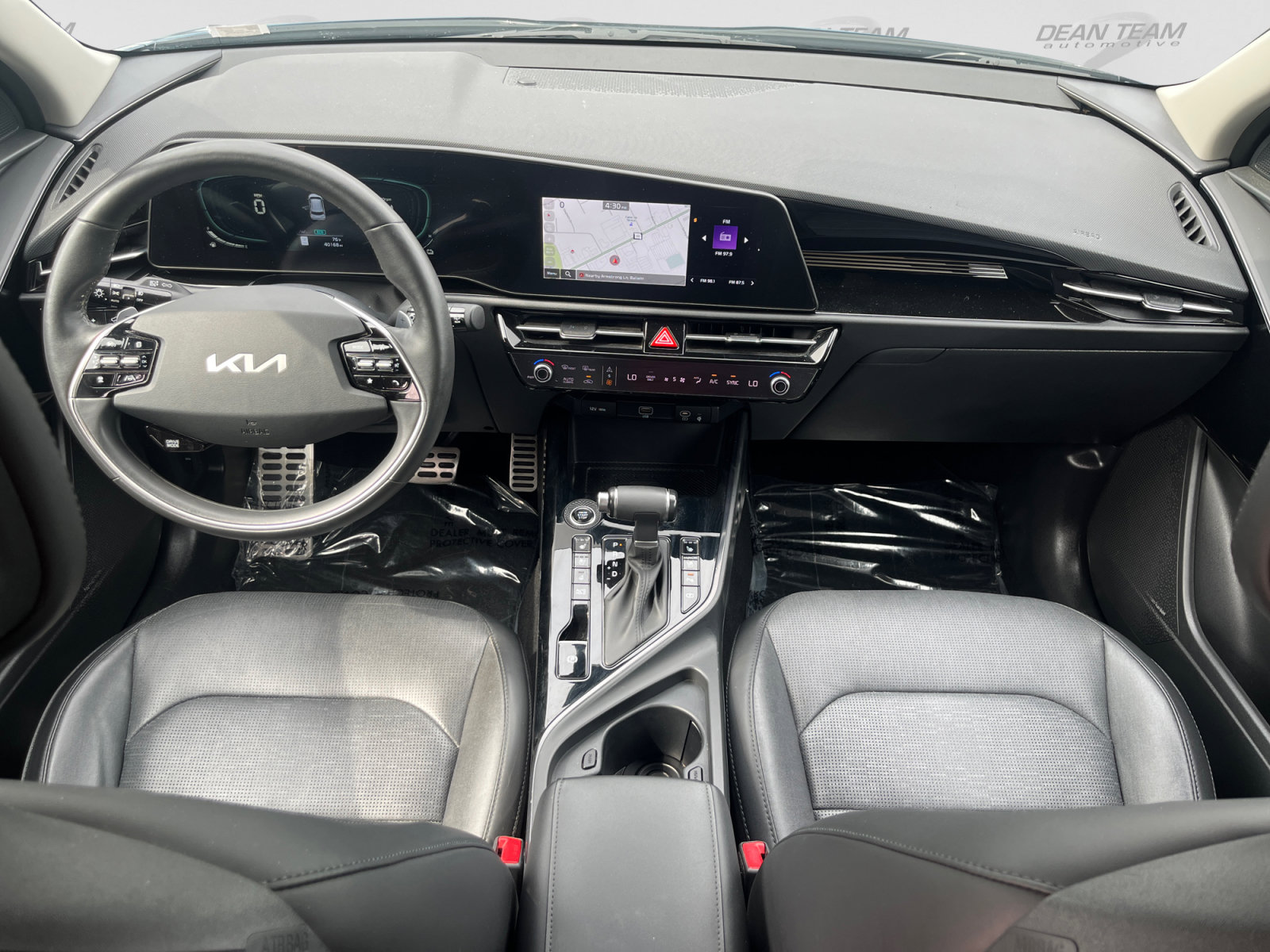 Used 2023 Kia Niro SX Touring FWD image 10