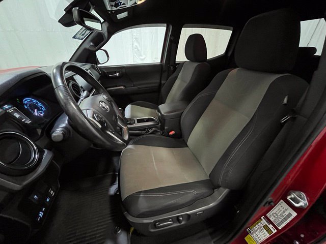 Certified 2021 Toyota Tacoma TRD Off-Road w/ Technology Package AWD/4WD image 11
