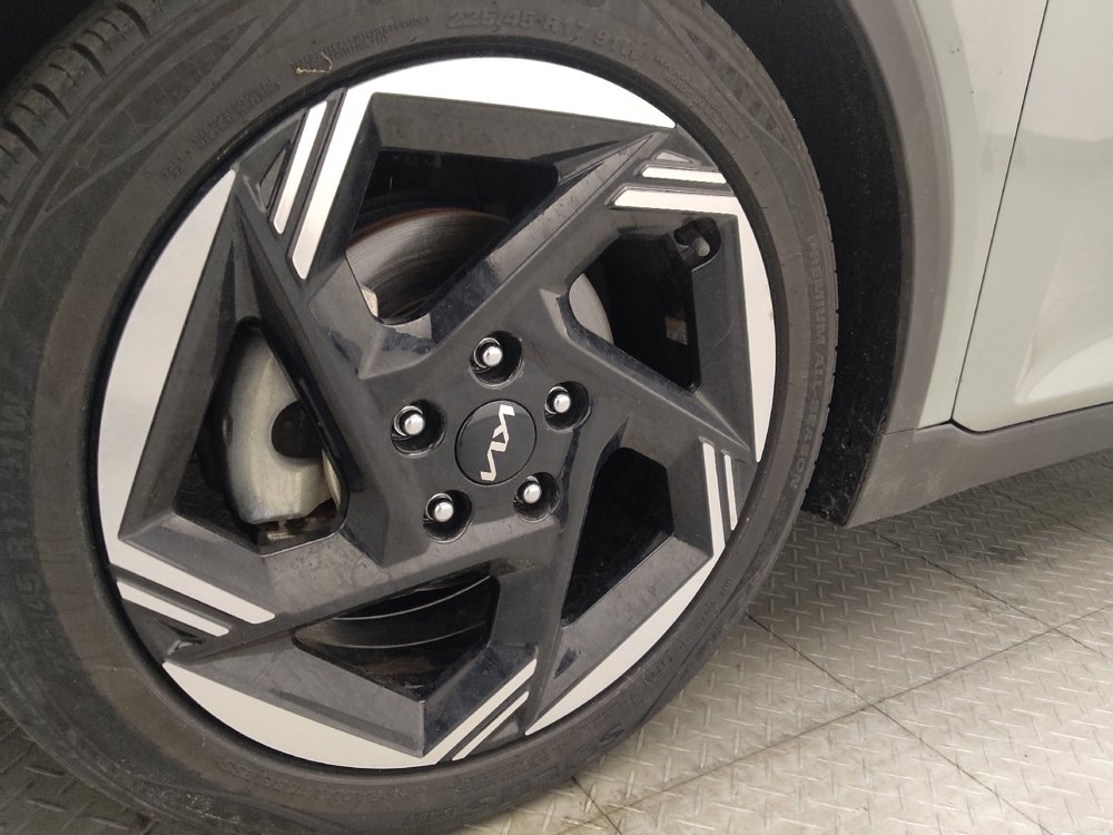 Used 2025 Kia K4 EX FWD image 31