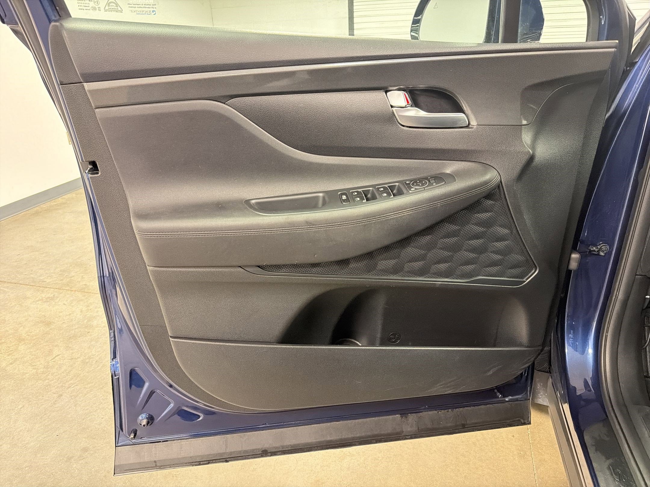 Used 2022 Hyundai Santa Fe SEL FWD image 21