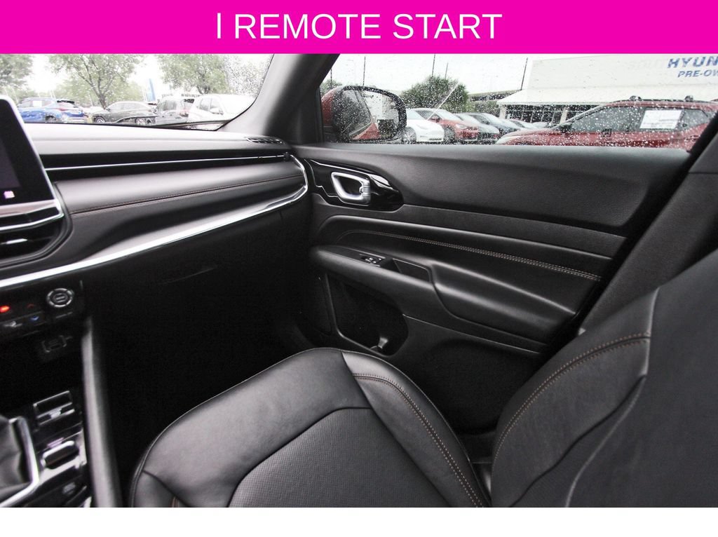 Used 2022 Jeep Compass Limited AWD/4WD image 11
