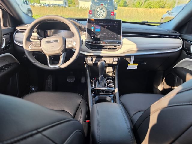 New 2026 Jeep Compass Limited AWD/4WD image 12