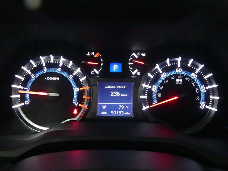Used 2018 Toyota 4Runner TRD Off-Road Premium AWD/4WD image 31