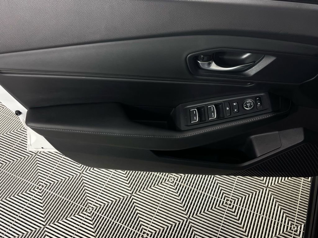 Used 2025 Honda Accord Sport image 24