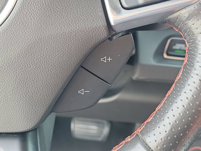 Used 2022 Chevrolet Camaro SS RWD image 32