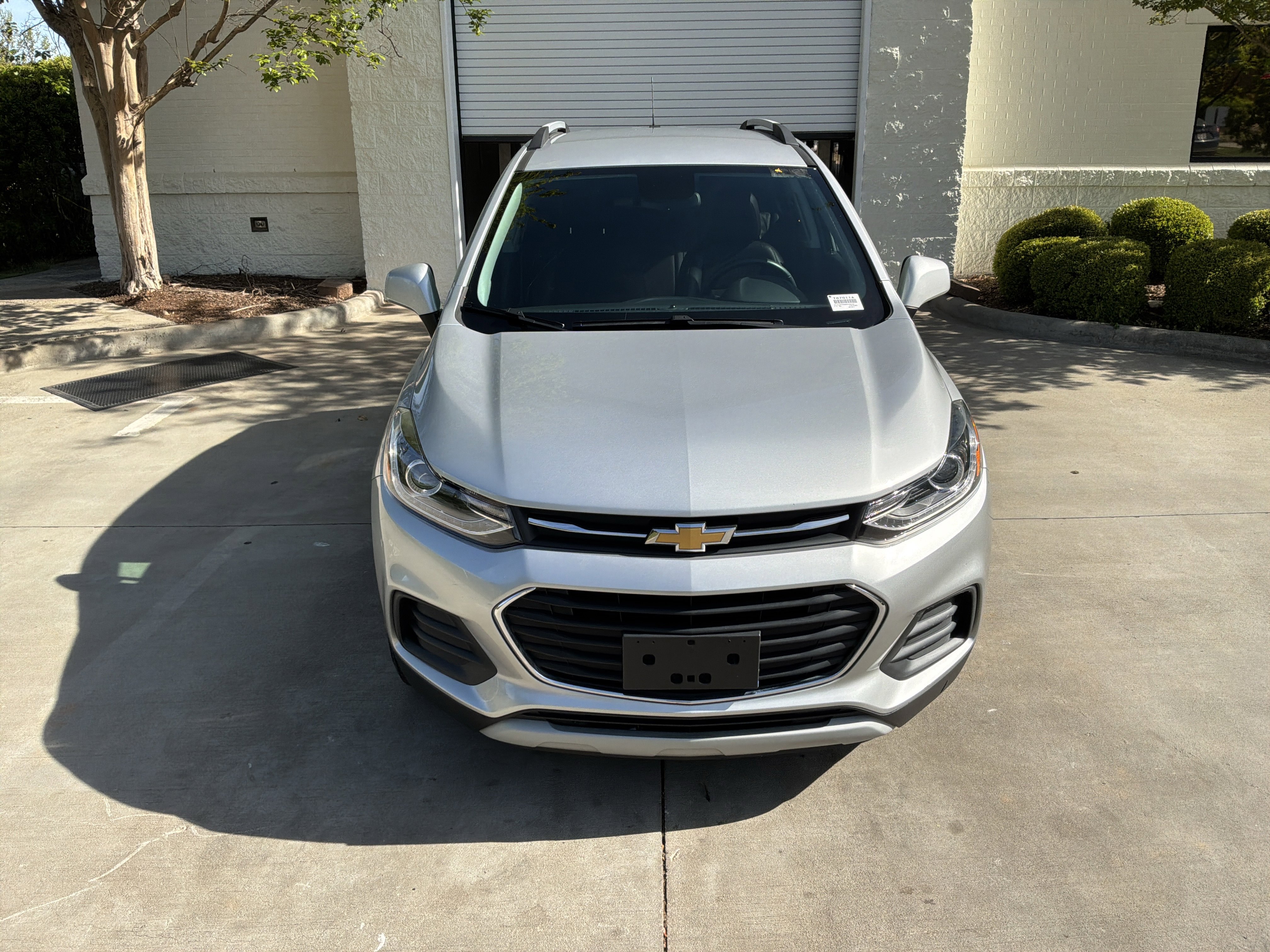 Used 2021 Chevrolet Trax LT w/ Driver Confidence Package image 3