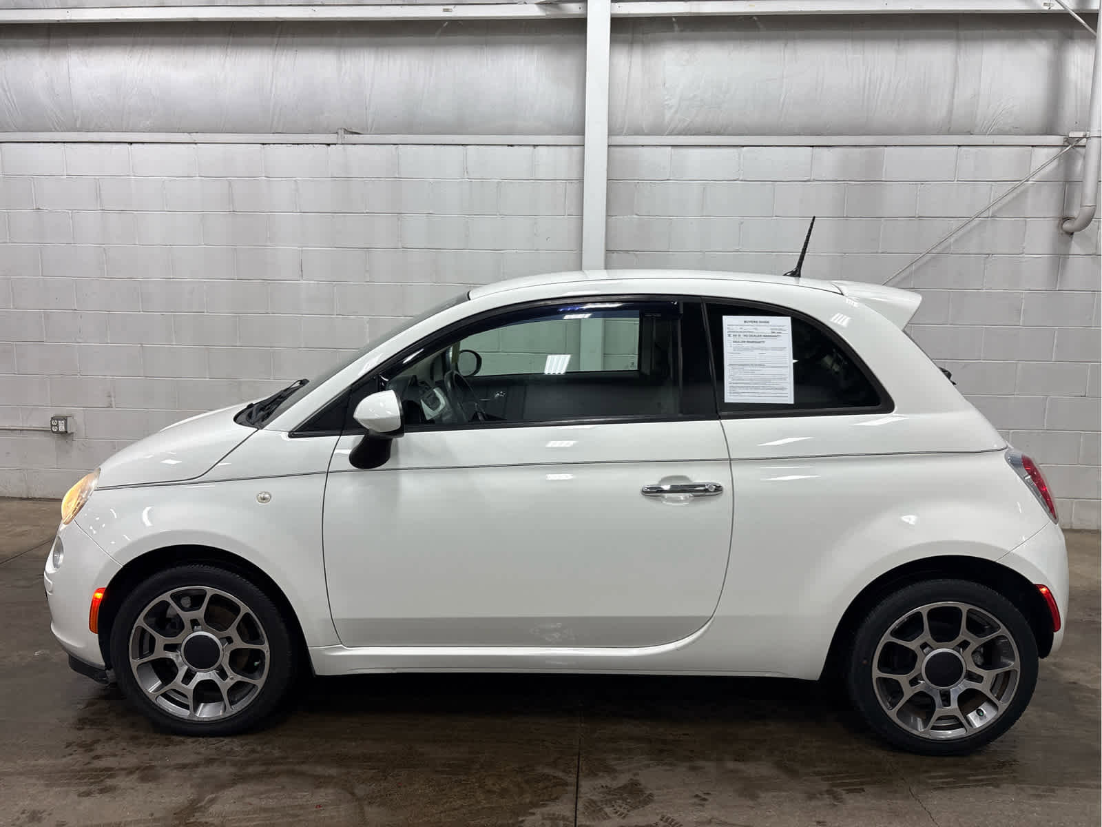 Used 2015 FIAT 500 Pop image 4