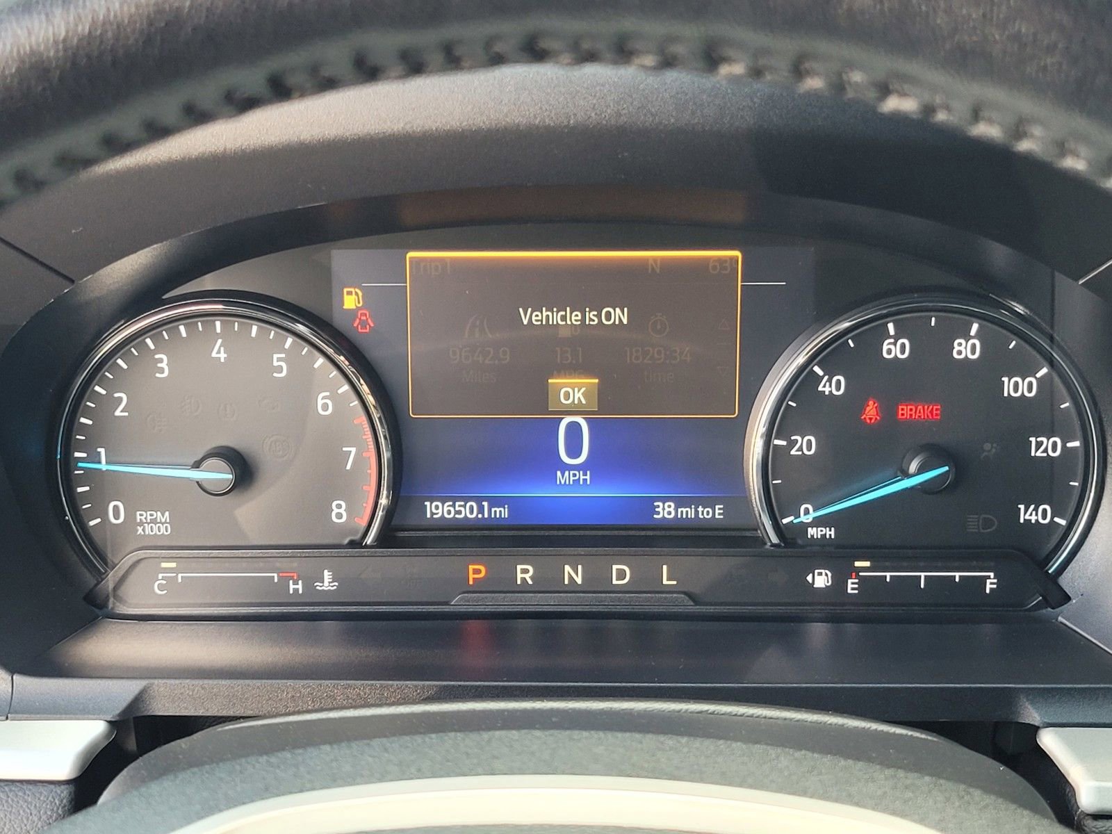 Used 2022 Ford Explorer XLT image 28