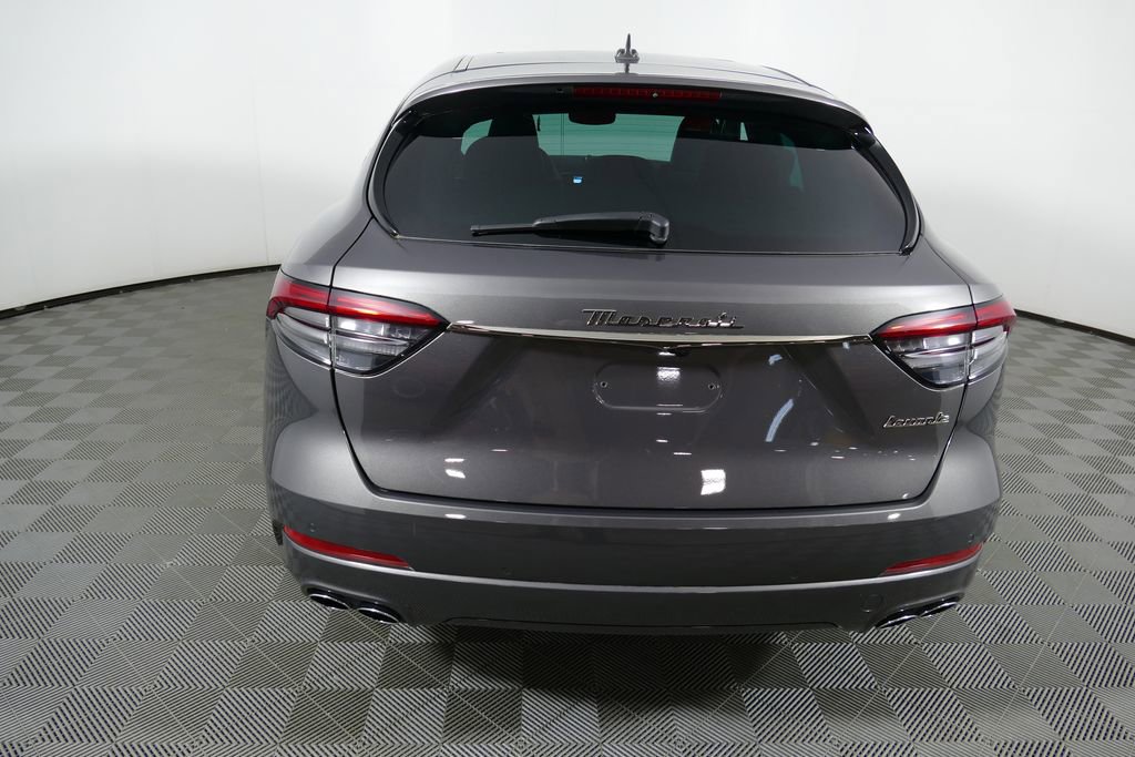 Used 2024 Maserati Levante GT Ultima AWD/4WD image 28