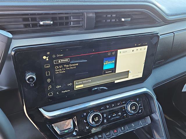 Used 2025 GMC Sierra 2500 Denali w/ Denali Reserve Package image 19