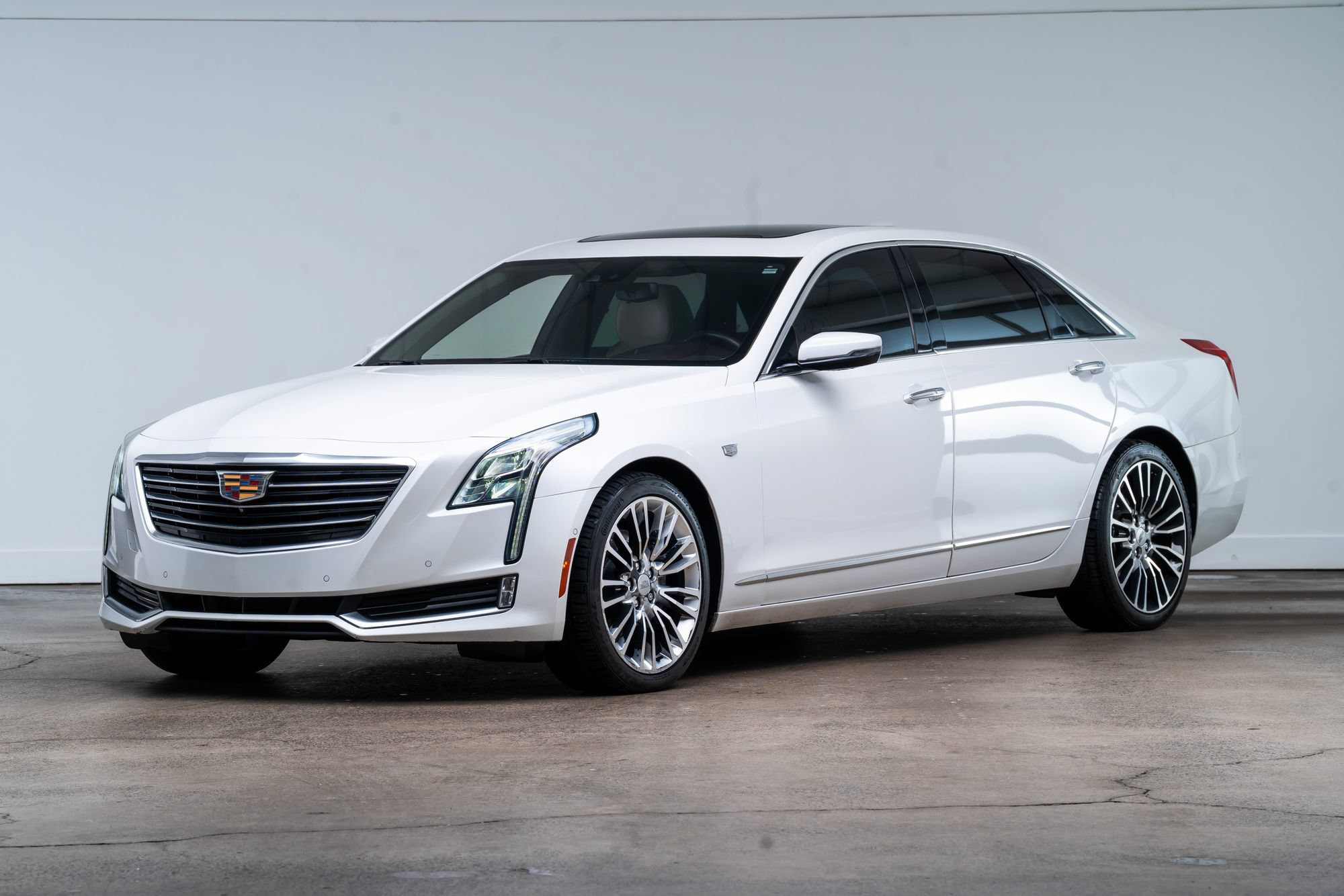 Used 2016 Cadillac CT6 Premium Luxury w/ Active Chassis Package AWD/4WD image 3