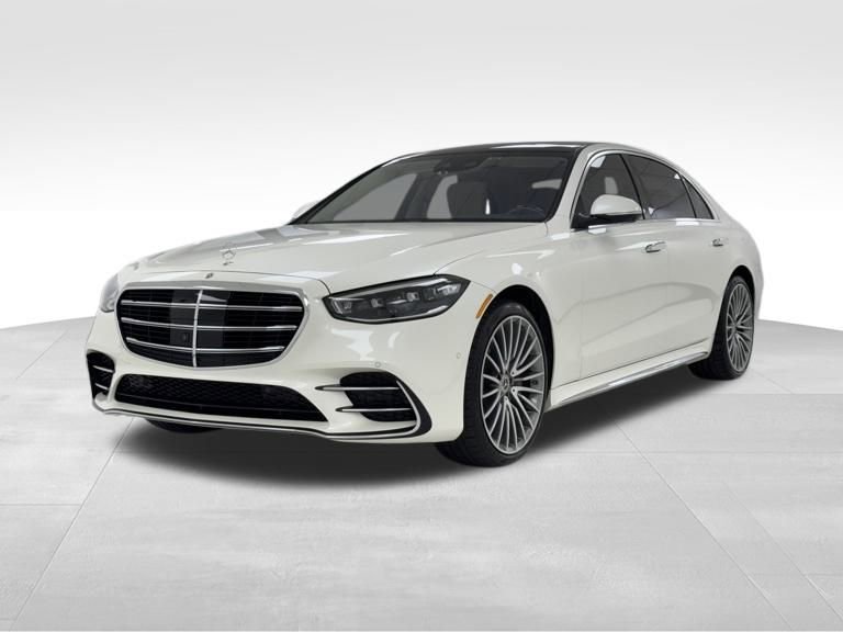Used 2021 Mercedes-Benz S 580 4MATIC Sedan image 2