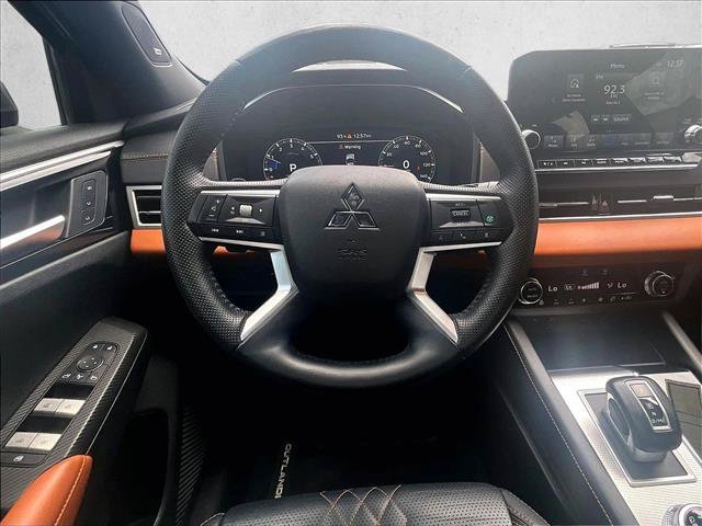 Used 2024 Mitsubishi Outlander SEL FWD image 7