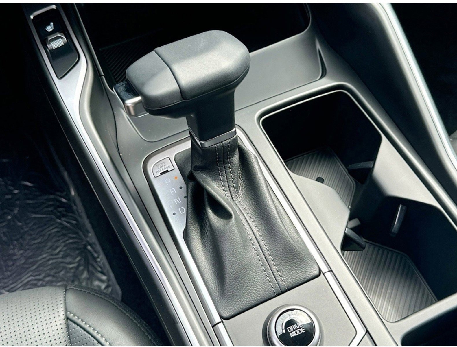 New 2025 Kia Sorento SX image 15