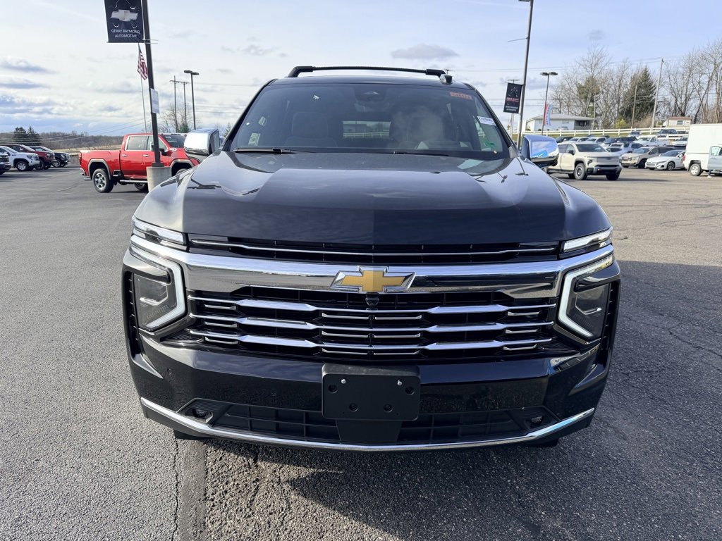New 2026 Chevrolet Suburban Premier image 2