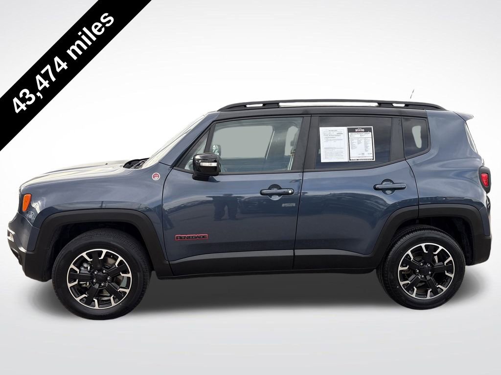 Used 2023 Jeep Renegade Trailhawk image 2