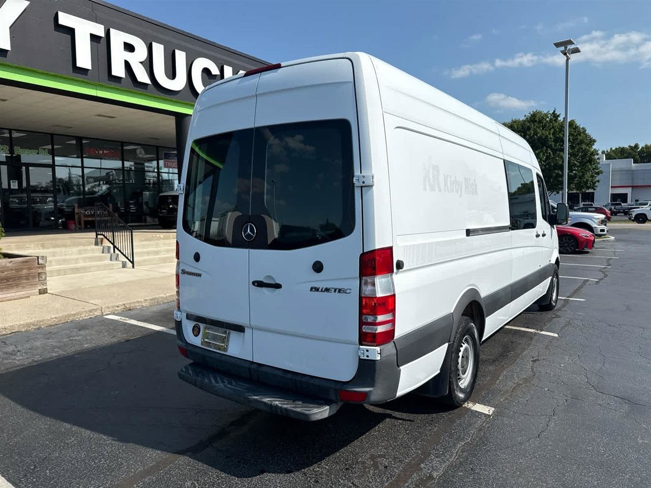 Used 2011 Mercedes-Benz Sprinter 2500 image 8