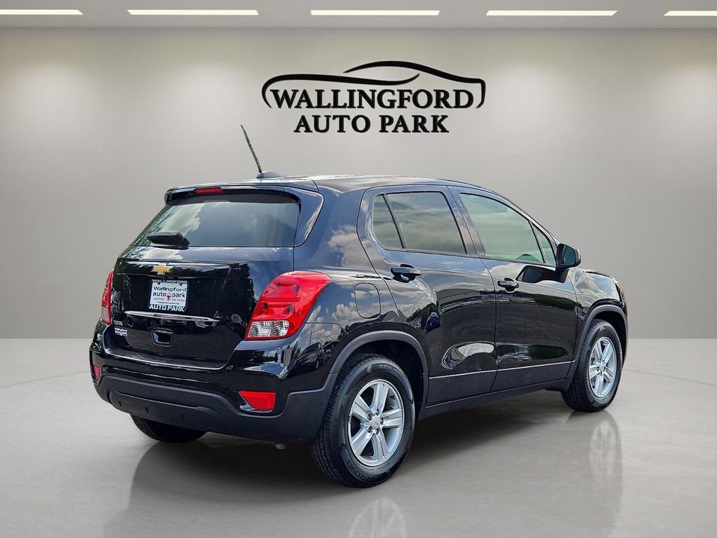 Used 2020 Chevrolet Trax LS w/ Tint and Cruise Package FWD image 5