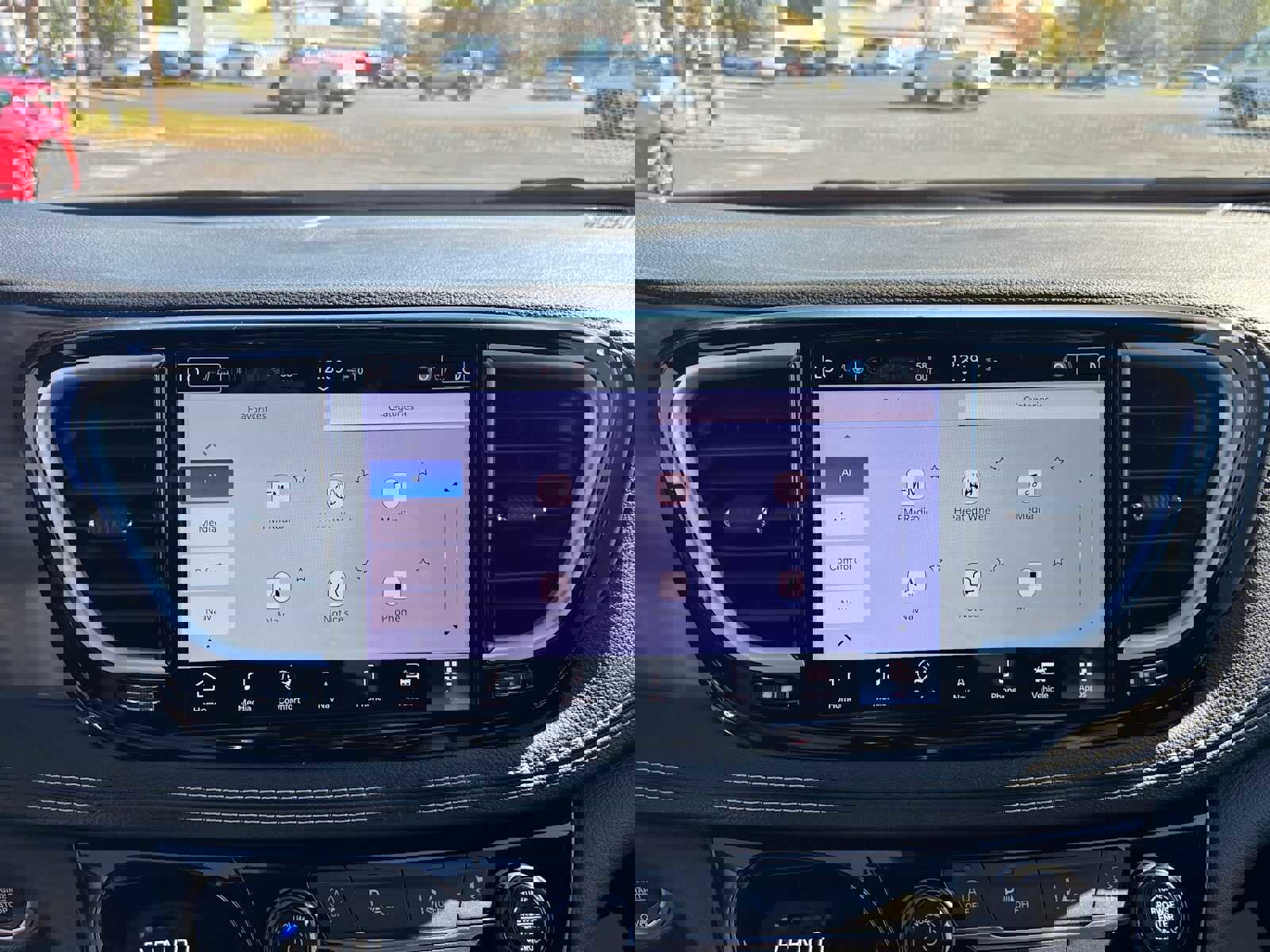 New 2026 Chrysler Pacifica Select image 42