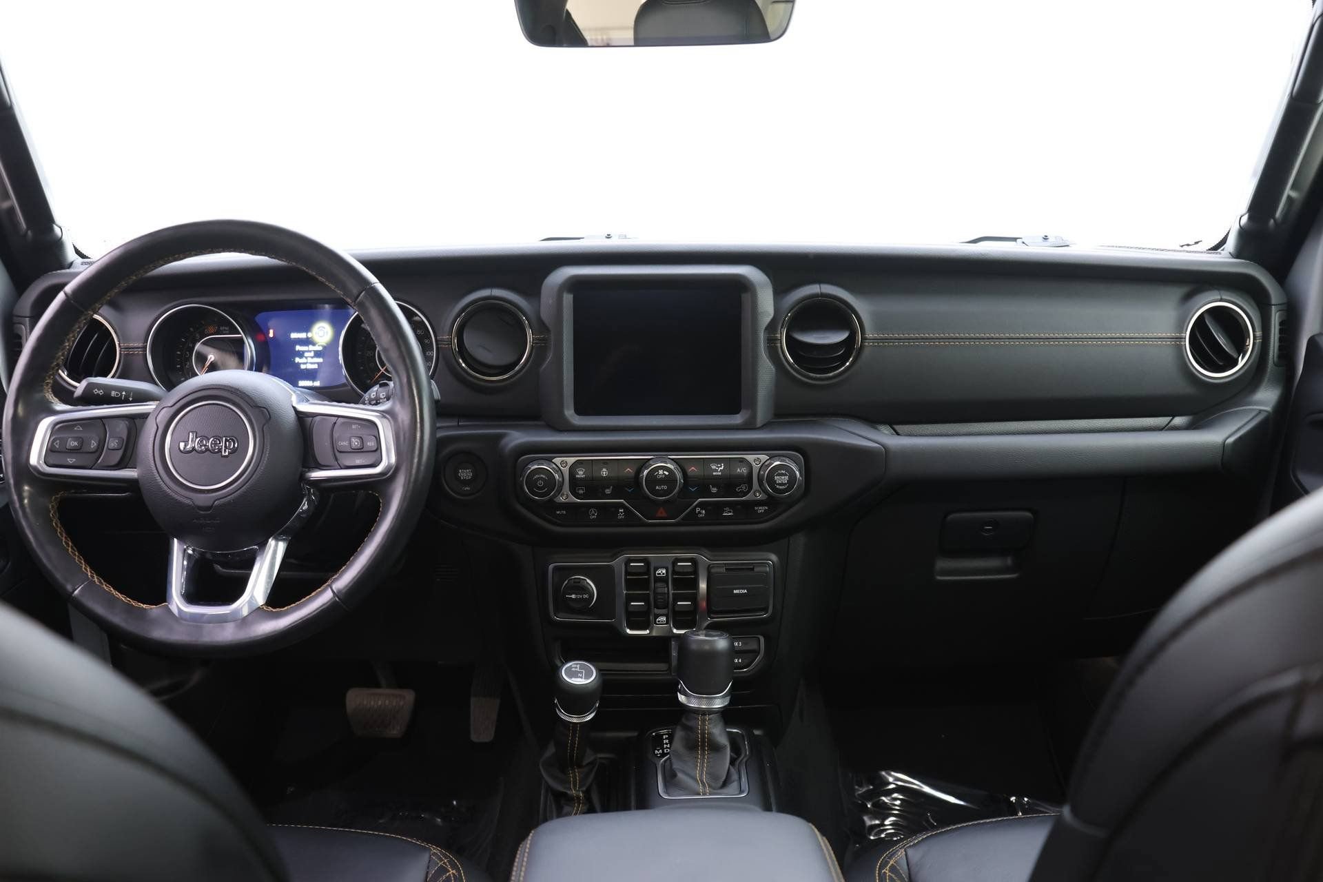 Used 2023 Jeep Wrangler Altitude image 5