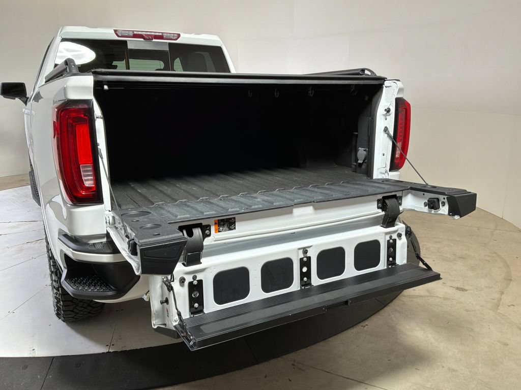 Used 2022 GMC Sierra 1500 AT4 w/ AT4 Premium Package AWD/4WD image 13