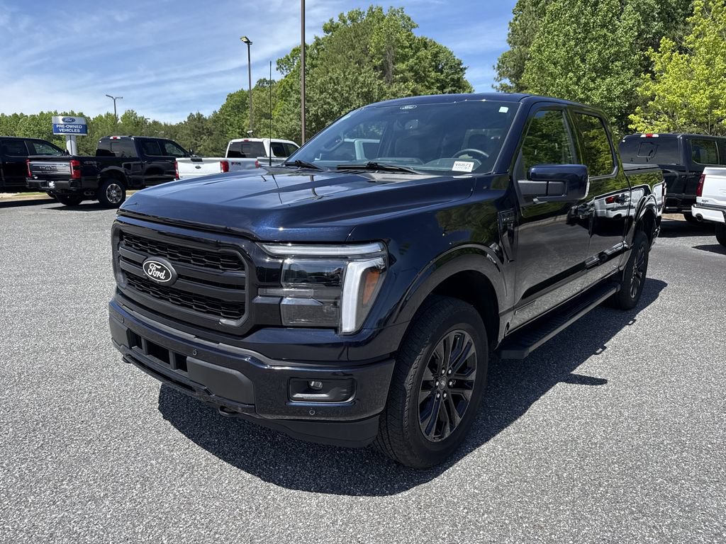 Used 2025 Ford F150 Lariat w/ Equipment Group 501A Mid AWD/4WD image 3