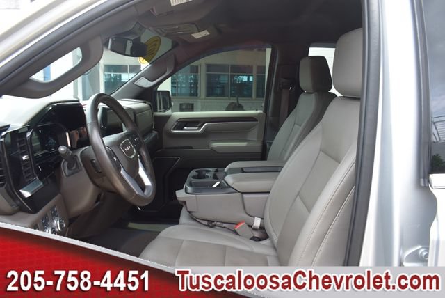 Used 2022 GMC Sierra 1500 SLT w/ X31 Off-Road Package AWD/4WD image 19