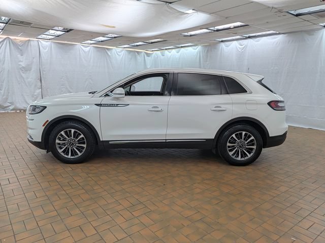 Used 2023 Lincoln Nautilus AWD w/ Premium Package image 3