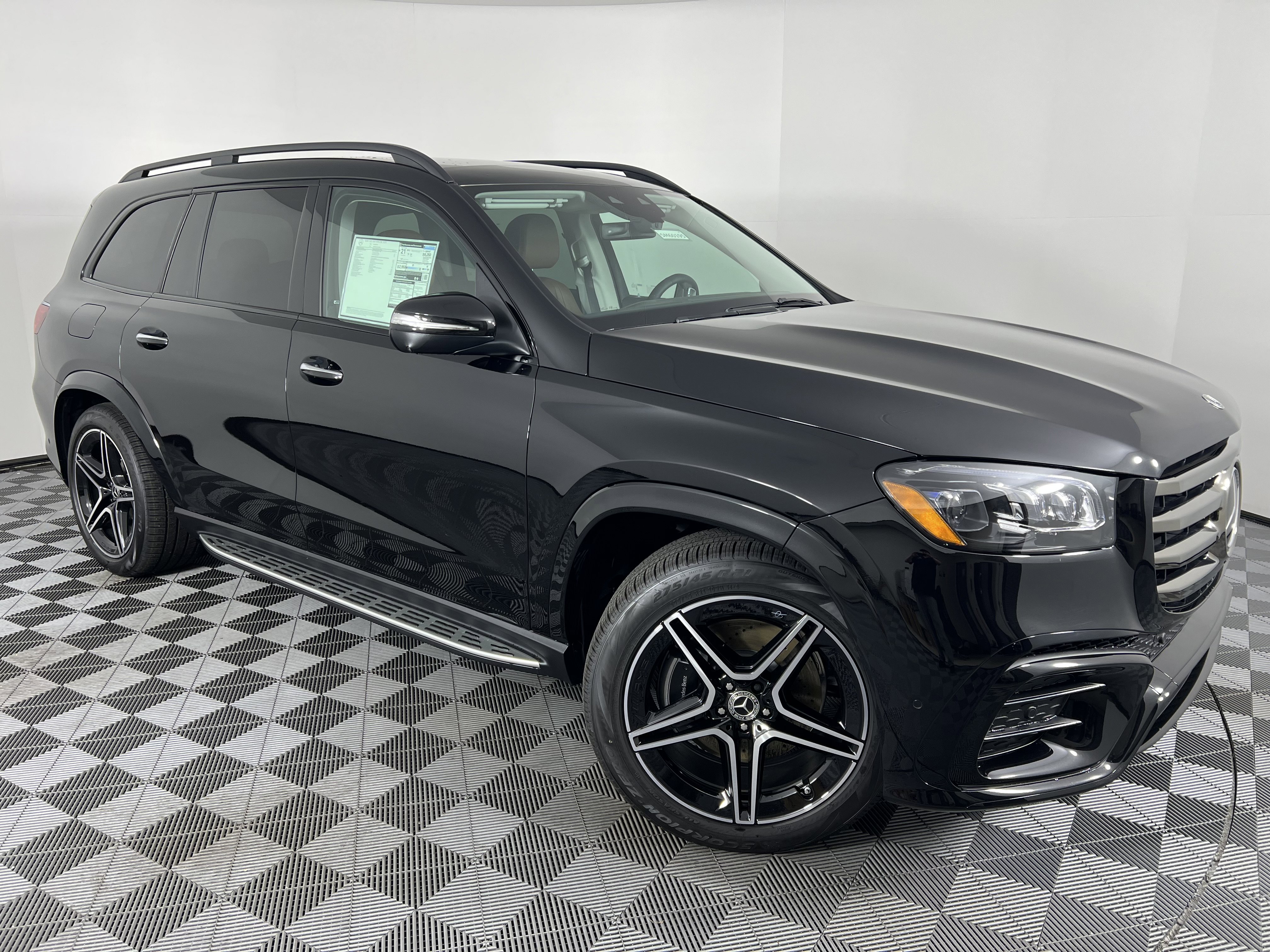 New 2026 Mercedes-Benz GLS 450 4MATIC image 2