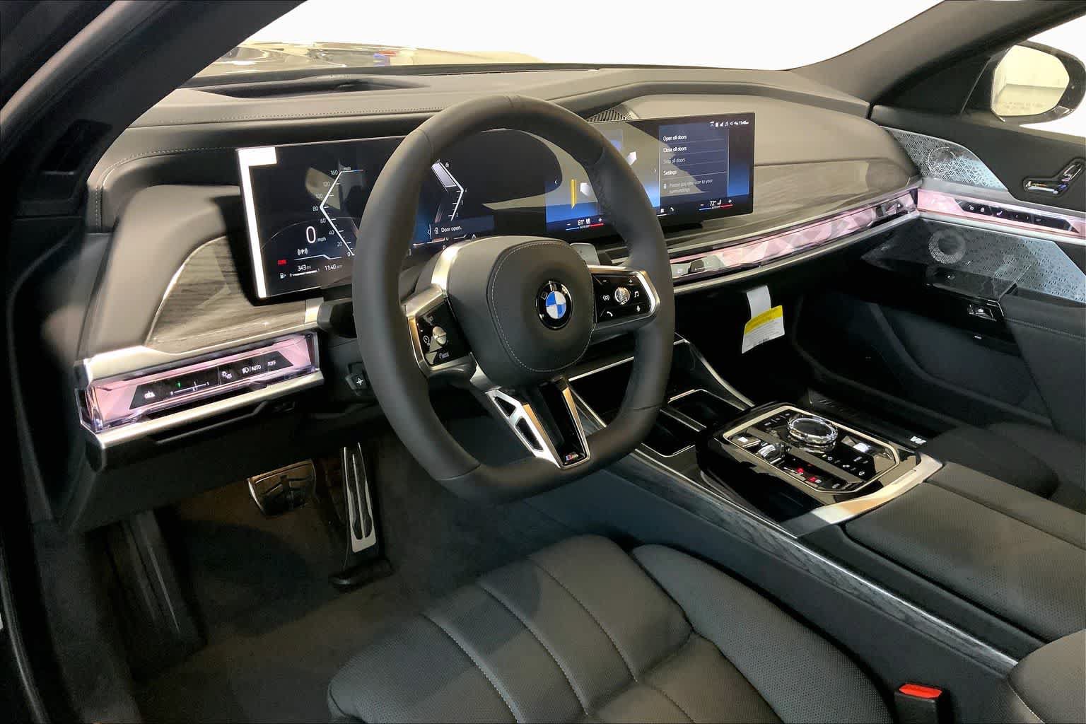 Used 2026 BMW 760i xDrive w/ Executive Package AWD/4WD image 8