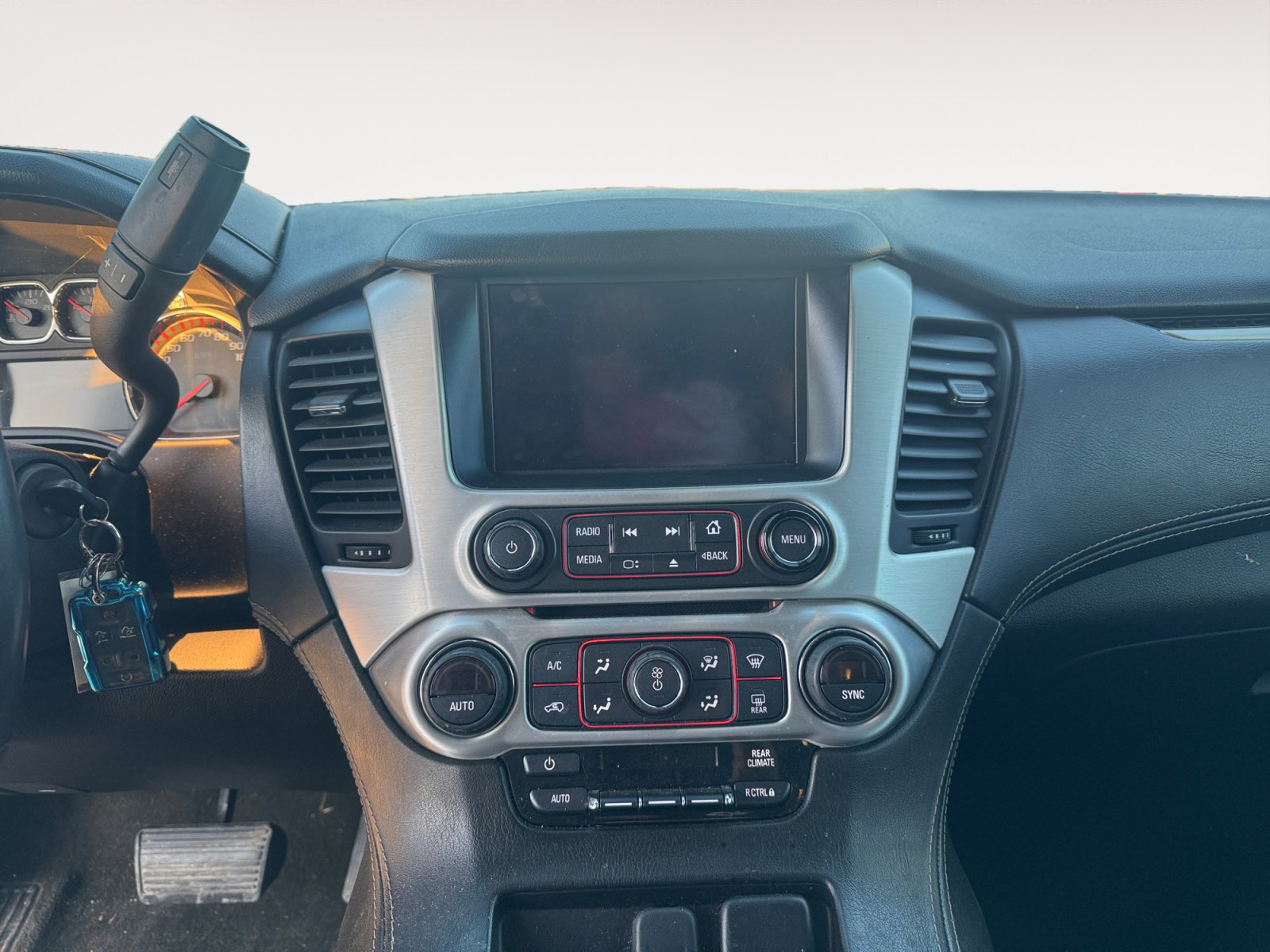 Certified 2016 GMC Yukon SLE w/ Convenience Package image 11