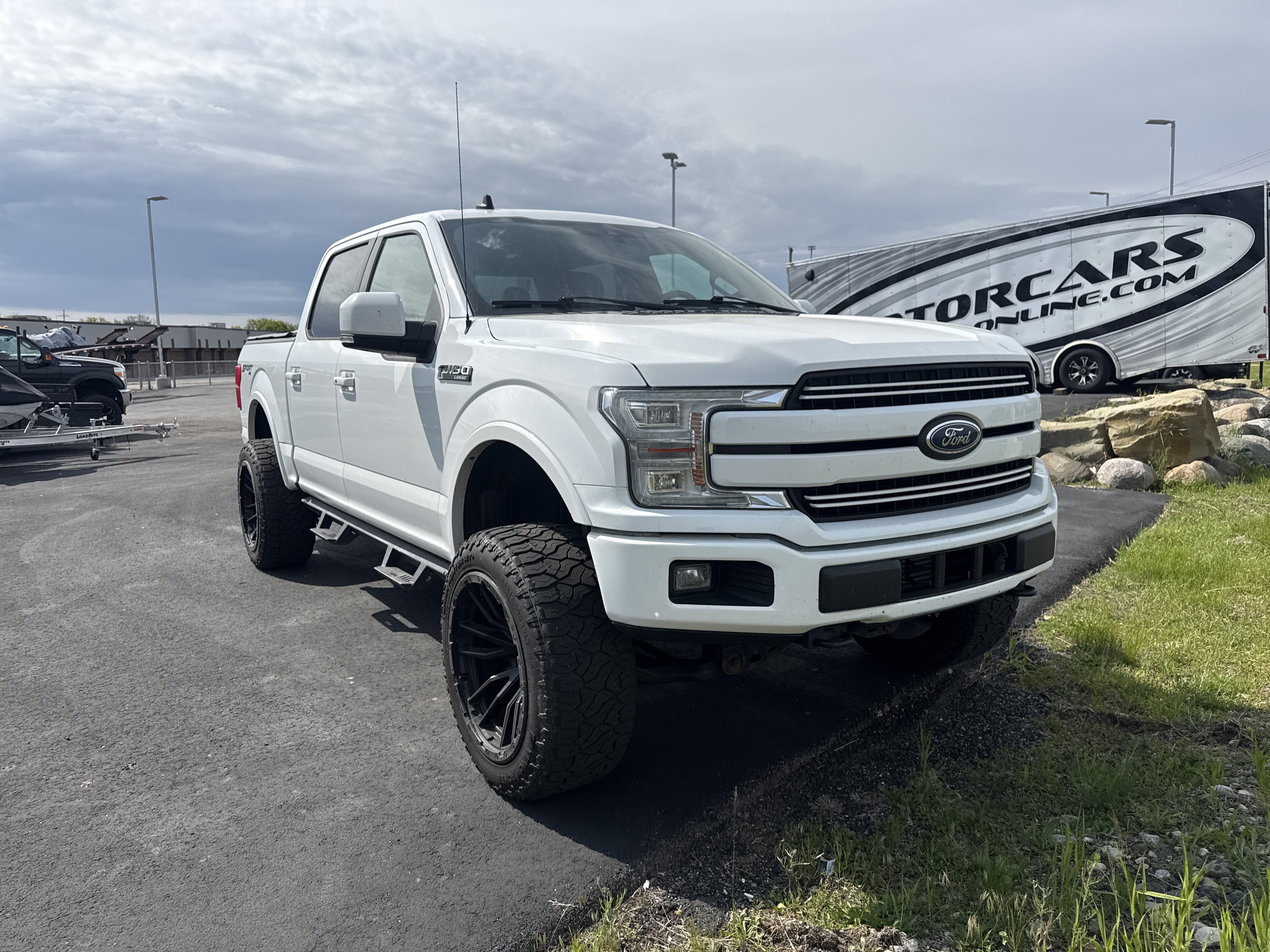 Used 2019 Ford F150 Lariat w/ Equipment Group 502A Luxury AWD/4WD image 6