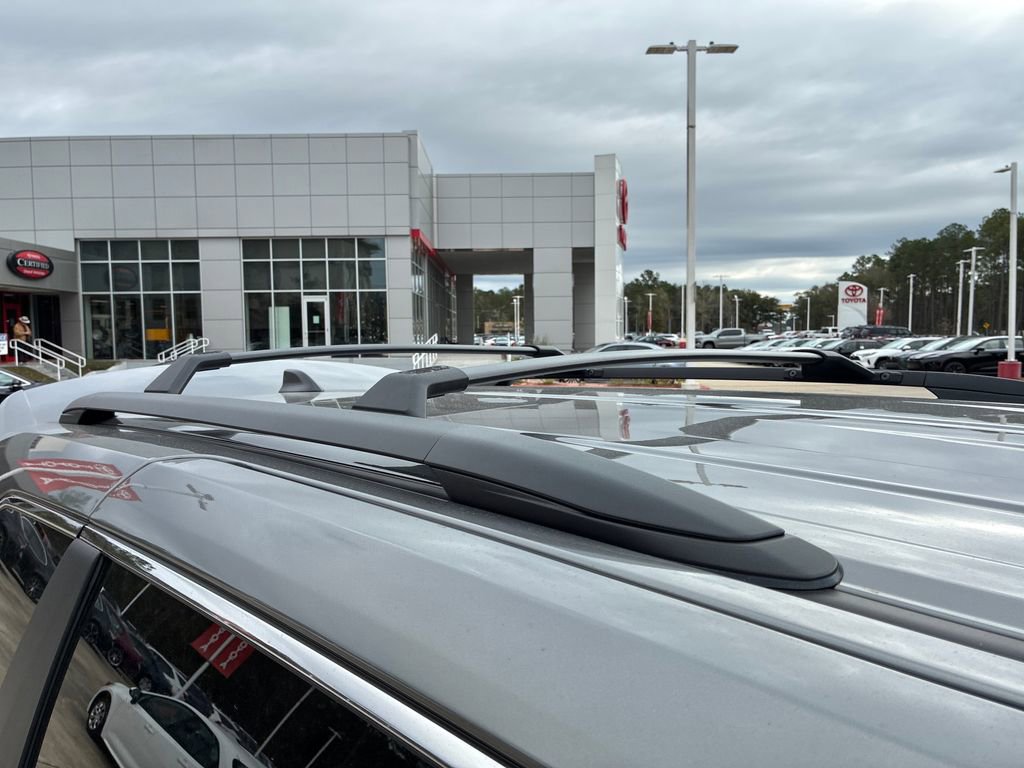 New 2026 Toyota Sienna XLE image 36