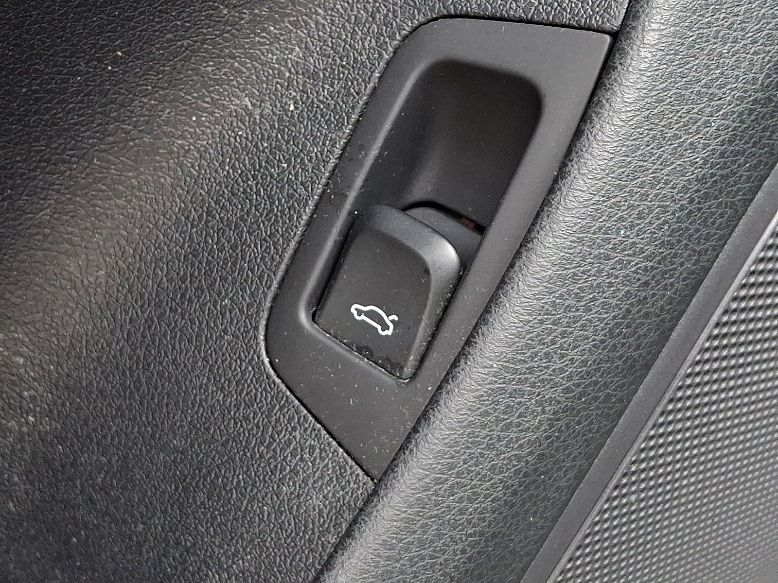 Used 2016 Audi Q3 2.0T Premium Plus w/ Technology Package image 33