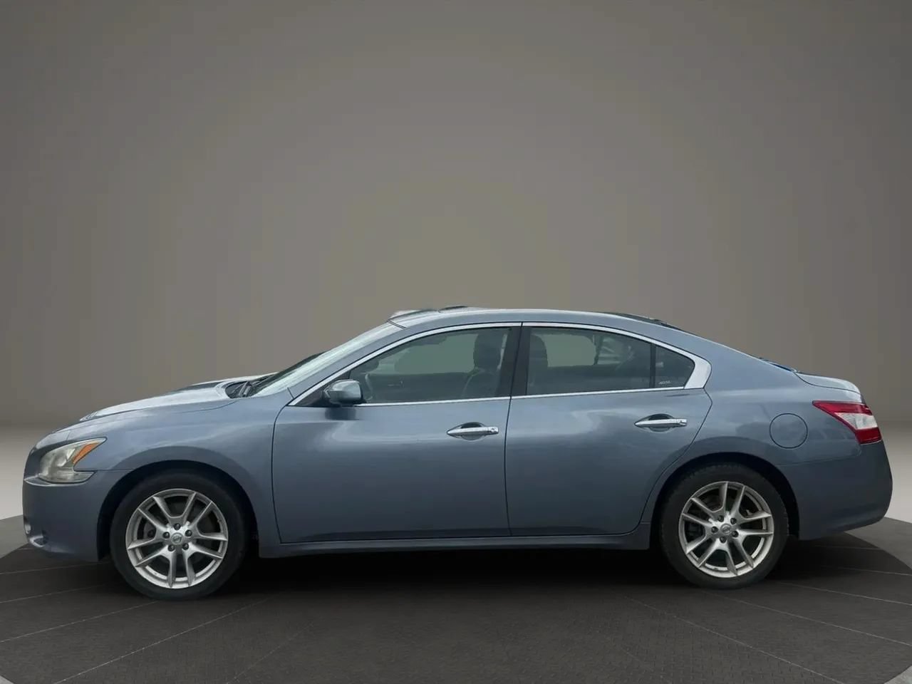 Used 2011 Nissan Maxima 3.5 S FWD image 2