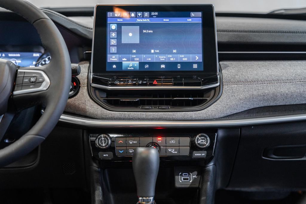 Certified 2024 Jeep Compass Latitude w/ Sun and Sound Group image 25