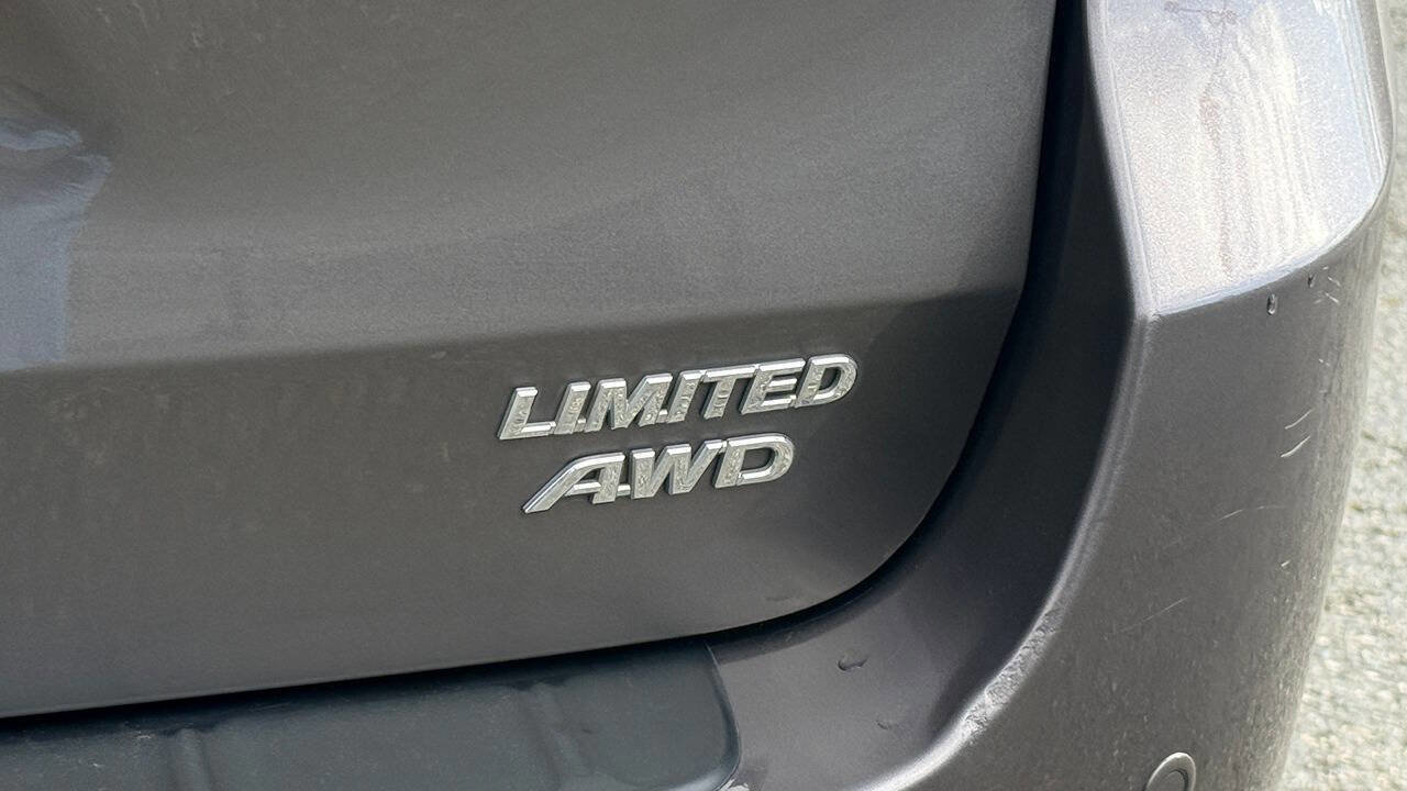 Used 2012 Toyota Sienna Limited w/ Premium Pkg image 51