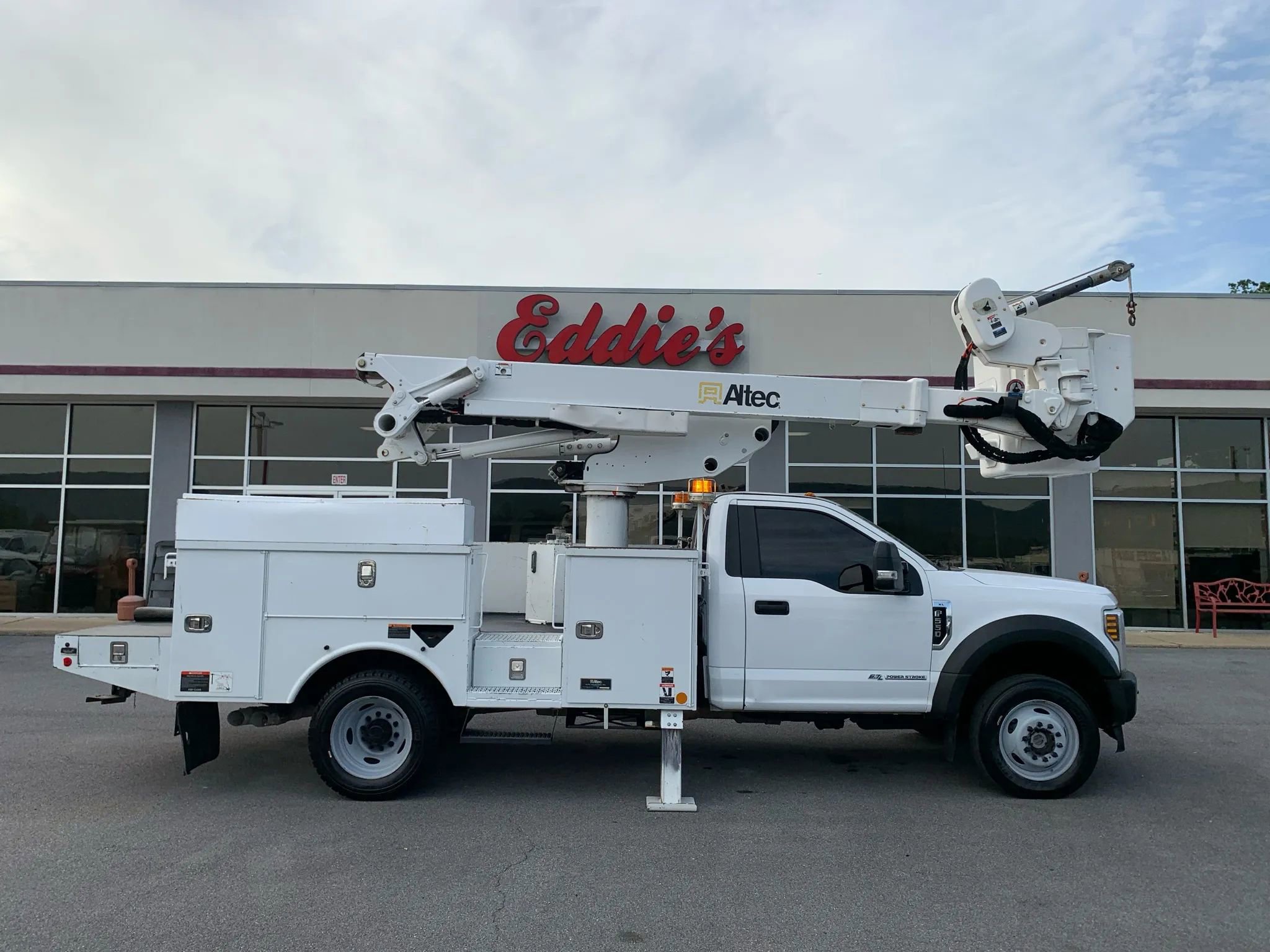 Used 2019 Ford F550 4x4 Regular Cab Super Duty image 55