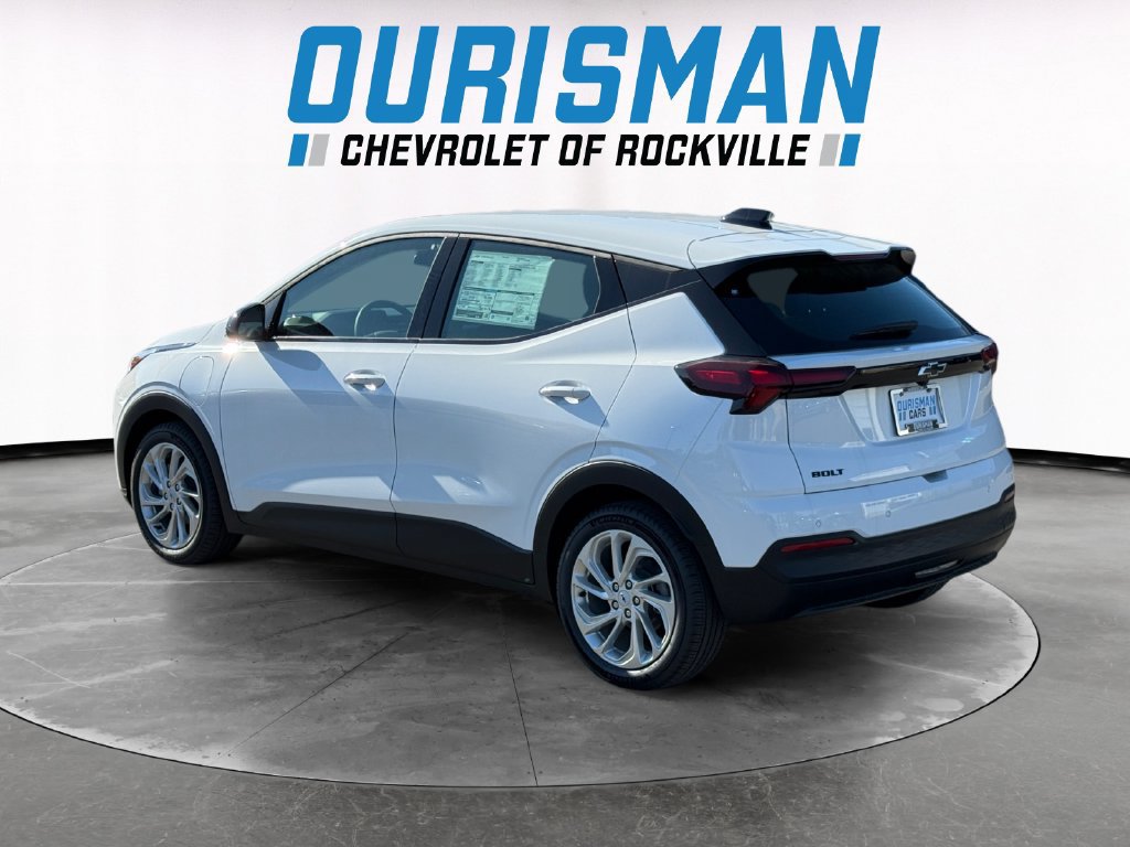 New 2027 Chevrolet Bolt LT w/ Comfort Package FWD image 4