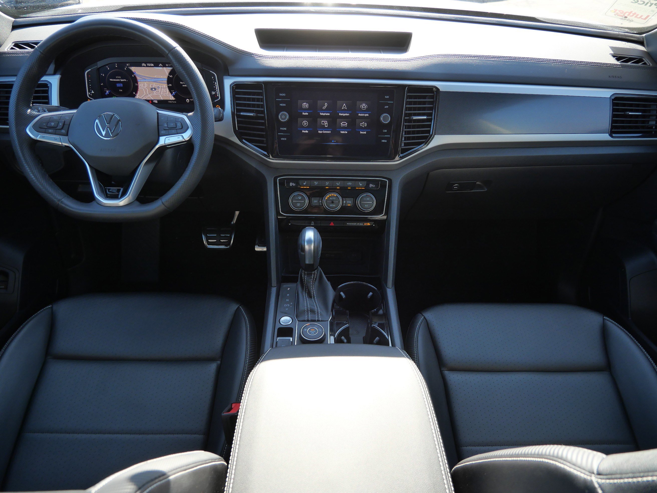 Used 2023 Volkswagen Atlas Cross Sport SEL R-Line image 10