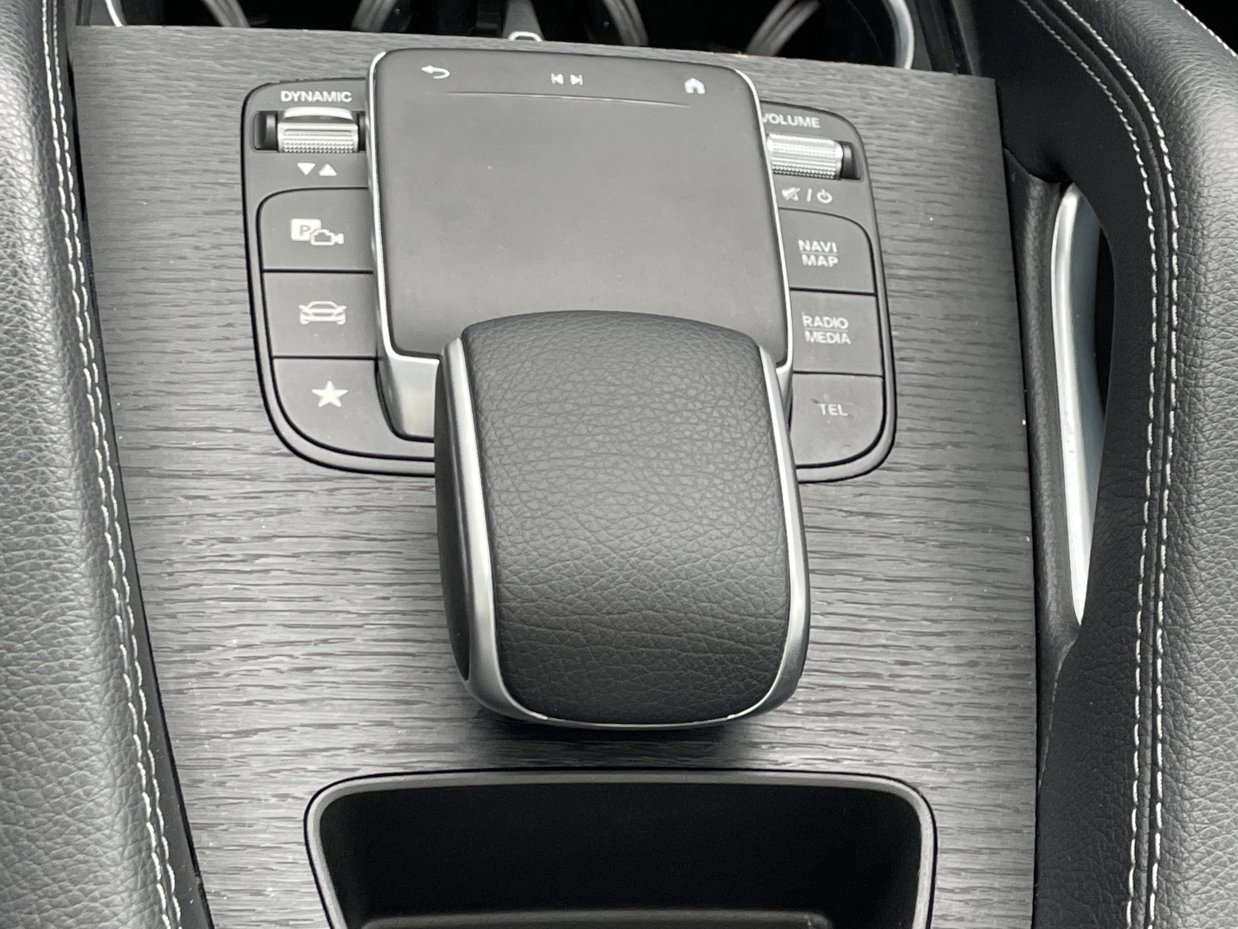 Certified 2022 Mercedes-Benz GLE 450 GLE 450 4MATICﾮ SUV image 34