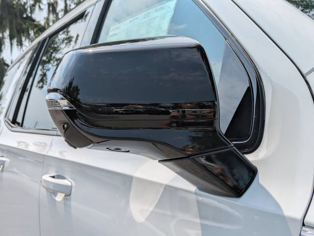 New 2026 GMC Yukon AT4 AWD/4WD image 13
