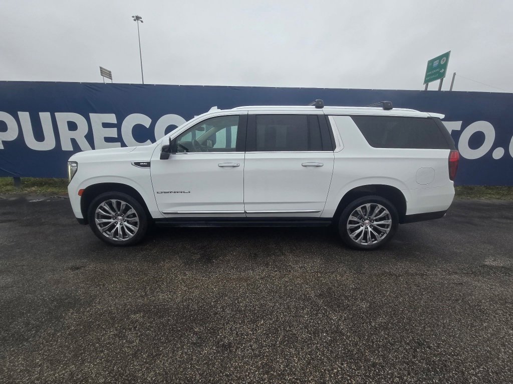 Used 2022 GMC Yukon XL Denali image 4