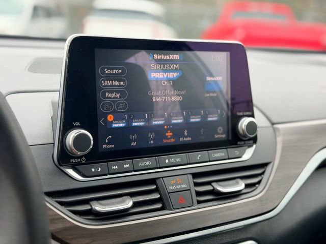 Used 2024 Nissan Altima 2.5 SV image 12