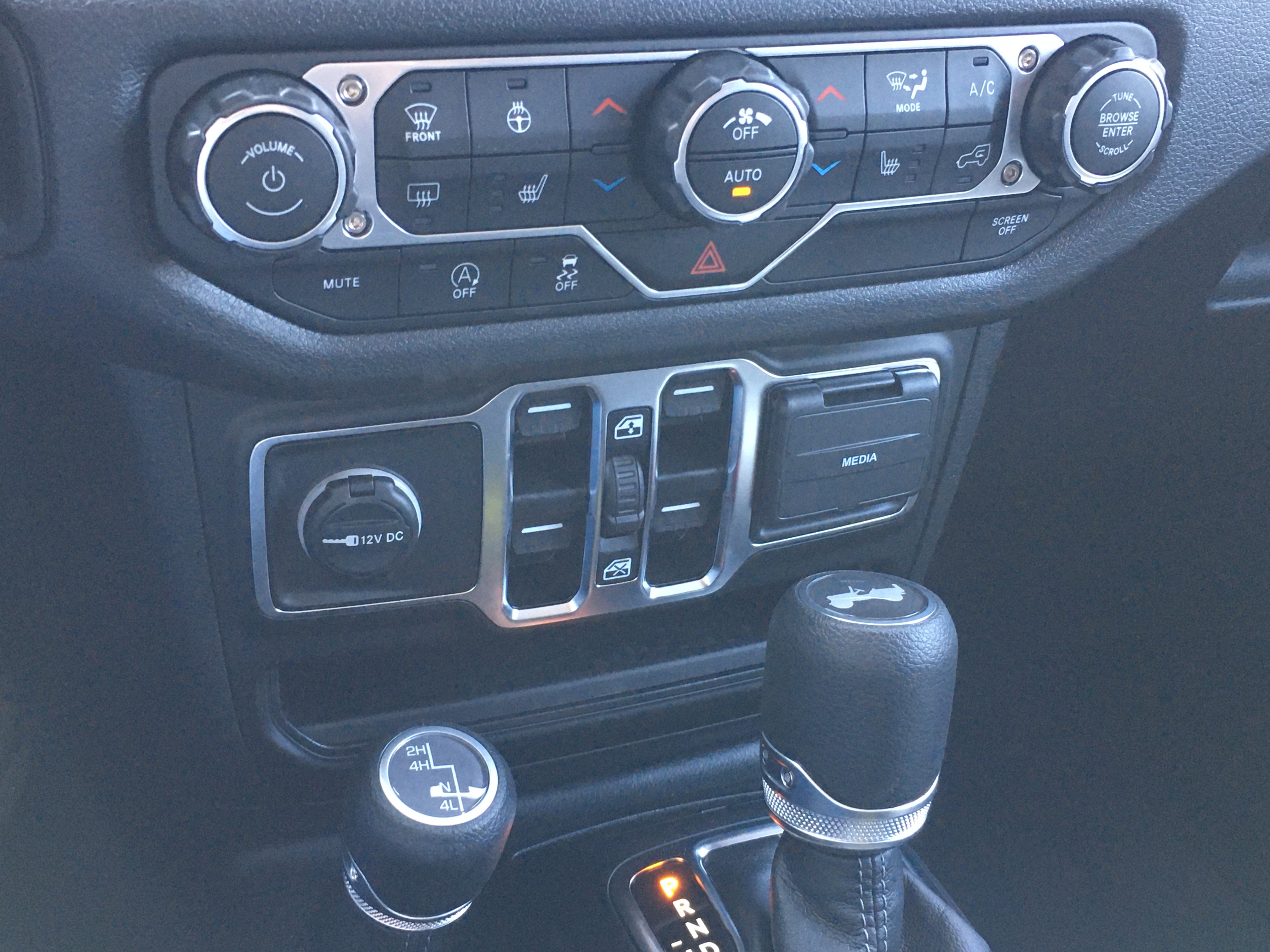 New 2025 Jeep Wrangler Sport S image 21